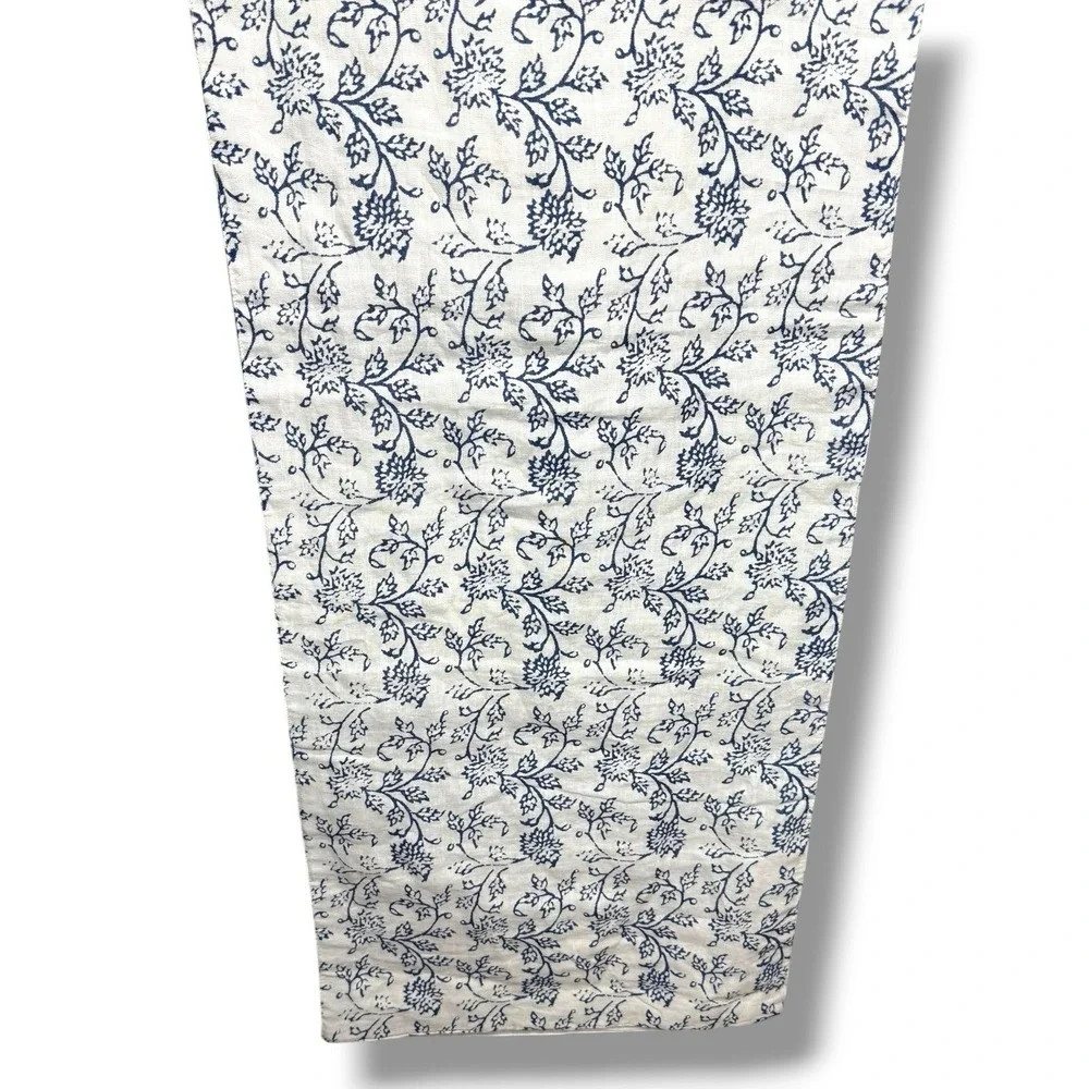 Williams-Sonoma Linen Floral Jacquard Table Runner White Blue Embroidered 16x108